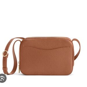 Cuyana Crossbody Camera Bag in Chestnut